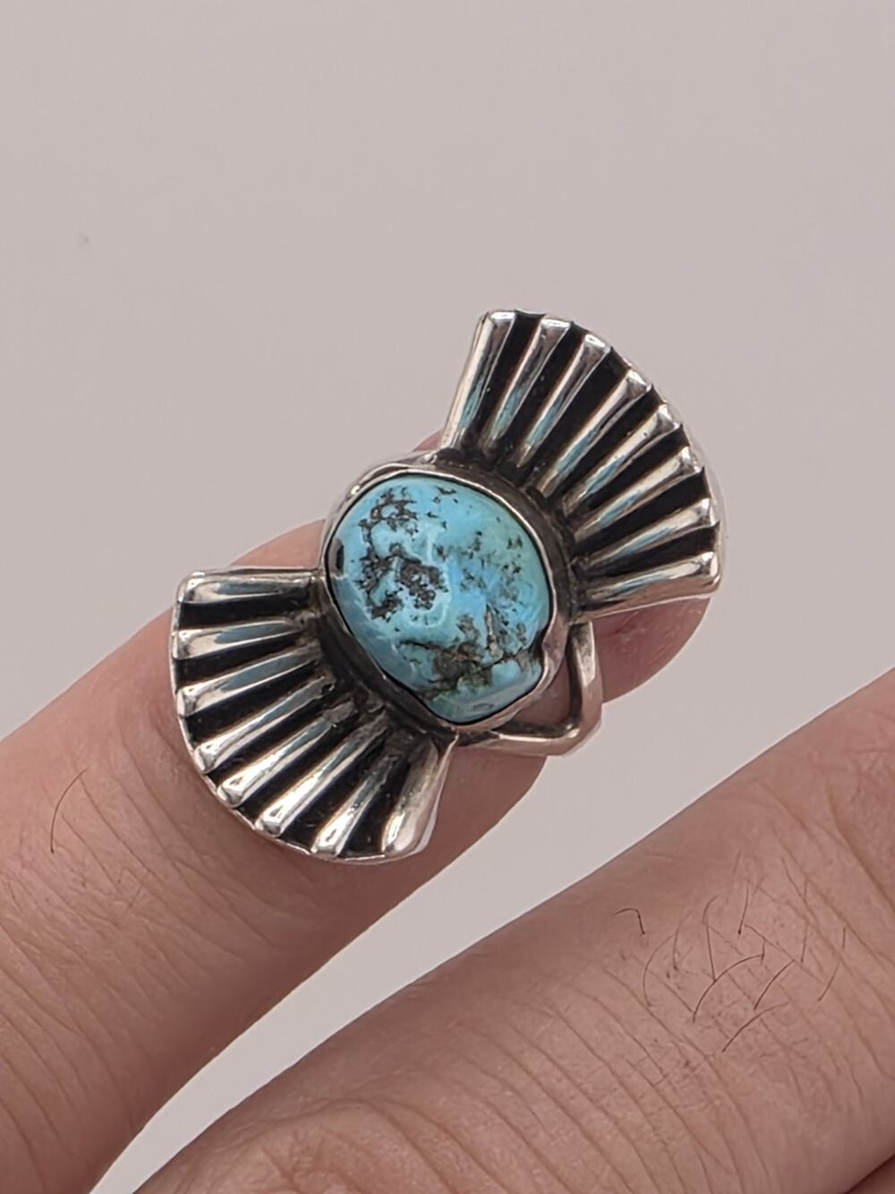 VINTAGE OLD NATIVE AMERICAN TURQUOISE STERLING SILVER STUNNING RING SIZE 3.5